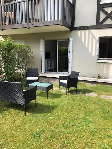 Magnifique 2P En Rez-De-Jardin Oriente Sud A 2 Pas De La Plage
