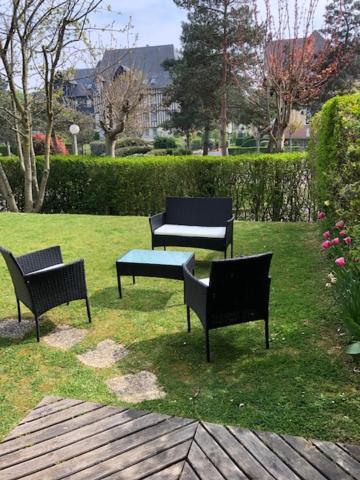 Magnifique 2p En Rez-de-jardin Oriente Sud A 2 Pas De La Apartment Cabourg