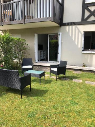 Magnifique 2p En Rez-de-jardin Oriente Sud A 2 Pas De La * Cabourg